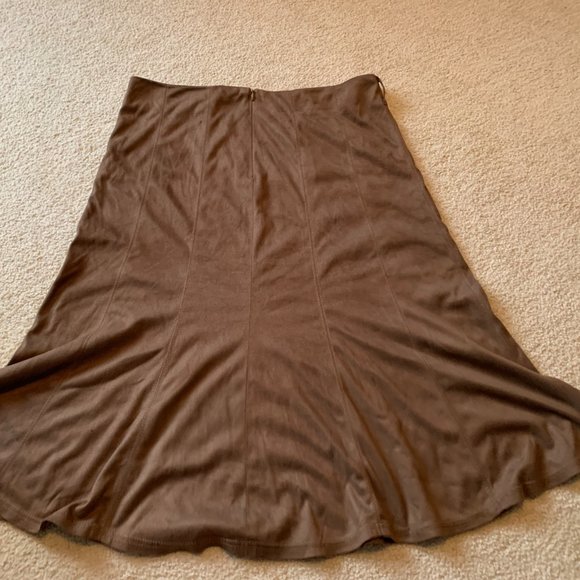 Tan suit - Picture 5 of 7